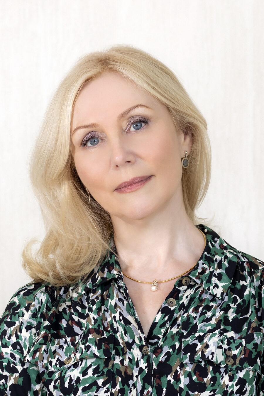 Светлана Градобоева — психоаналитический терапевт
